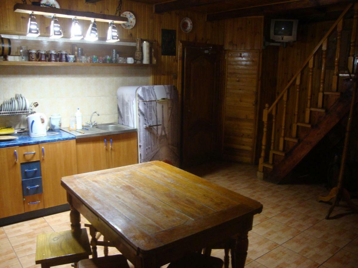 Appartamento Domik S Saunoy Na Ogiyenko Kam'janec'-Podil's'kyj Esterno foto